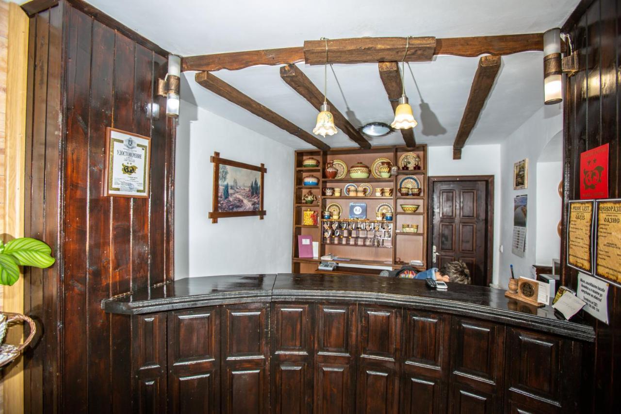 Oazis Family Hotel Lovech Esterno foto
