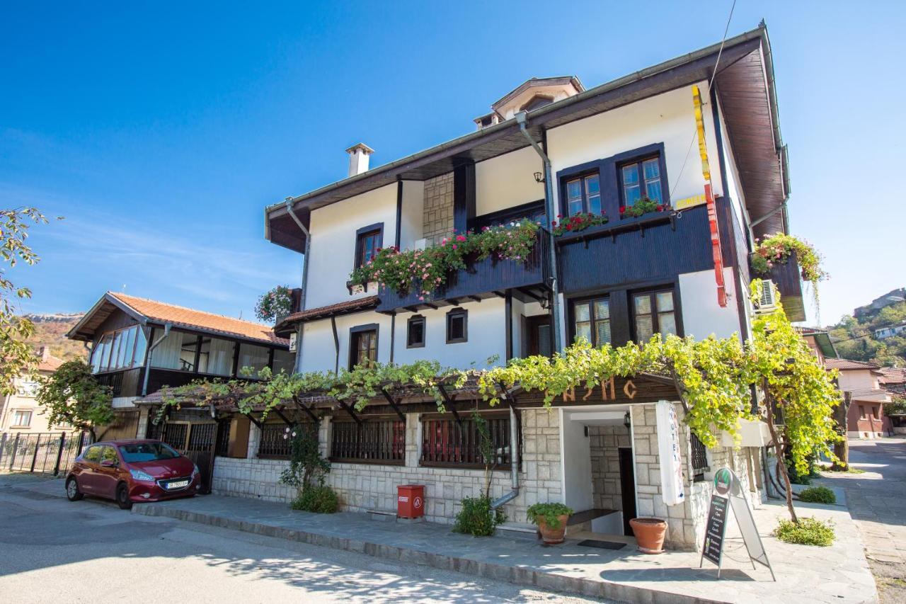 Oazis Family Hotel Lovech Esterno foto