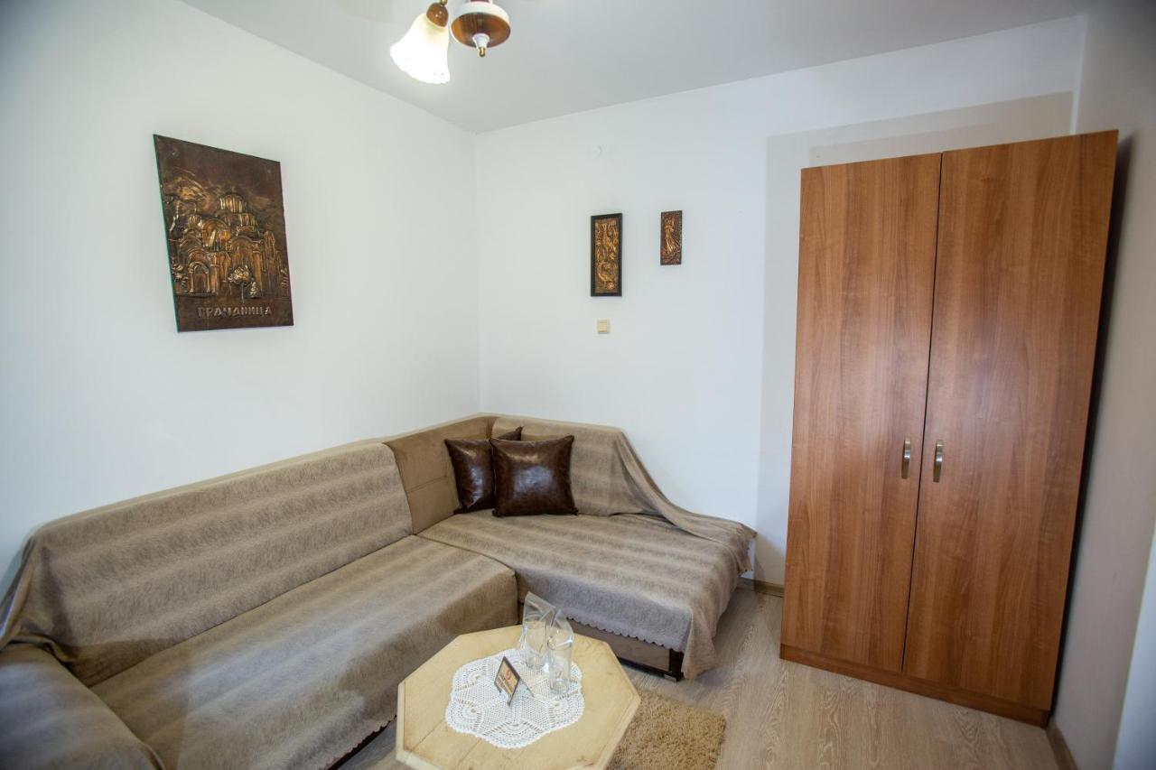 Oazis Family Hotel Lovech Esterno foto